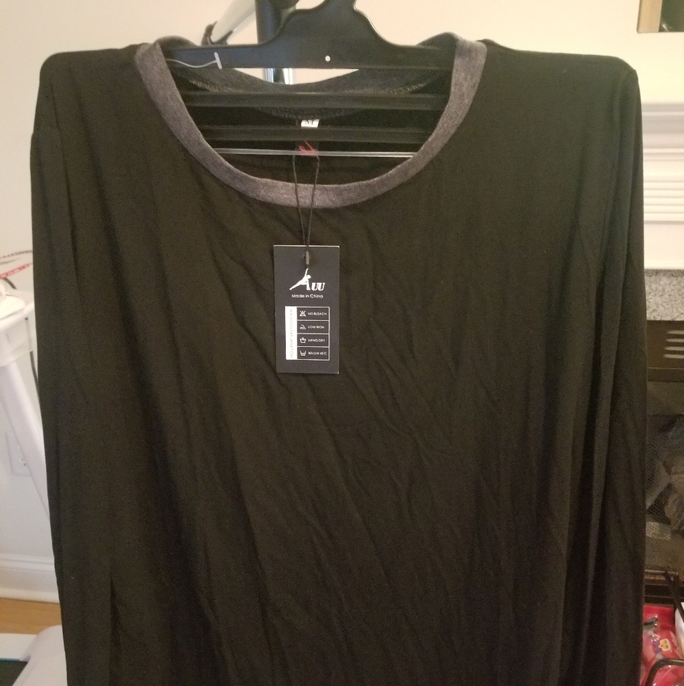 AUU BLACK SHIRT